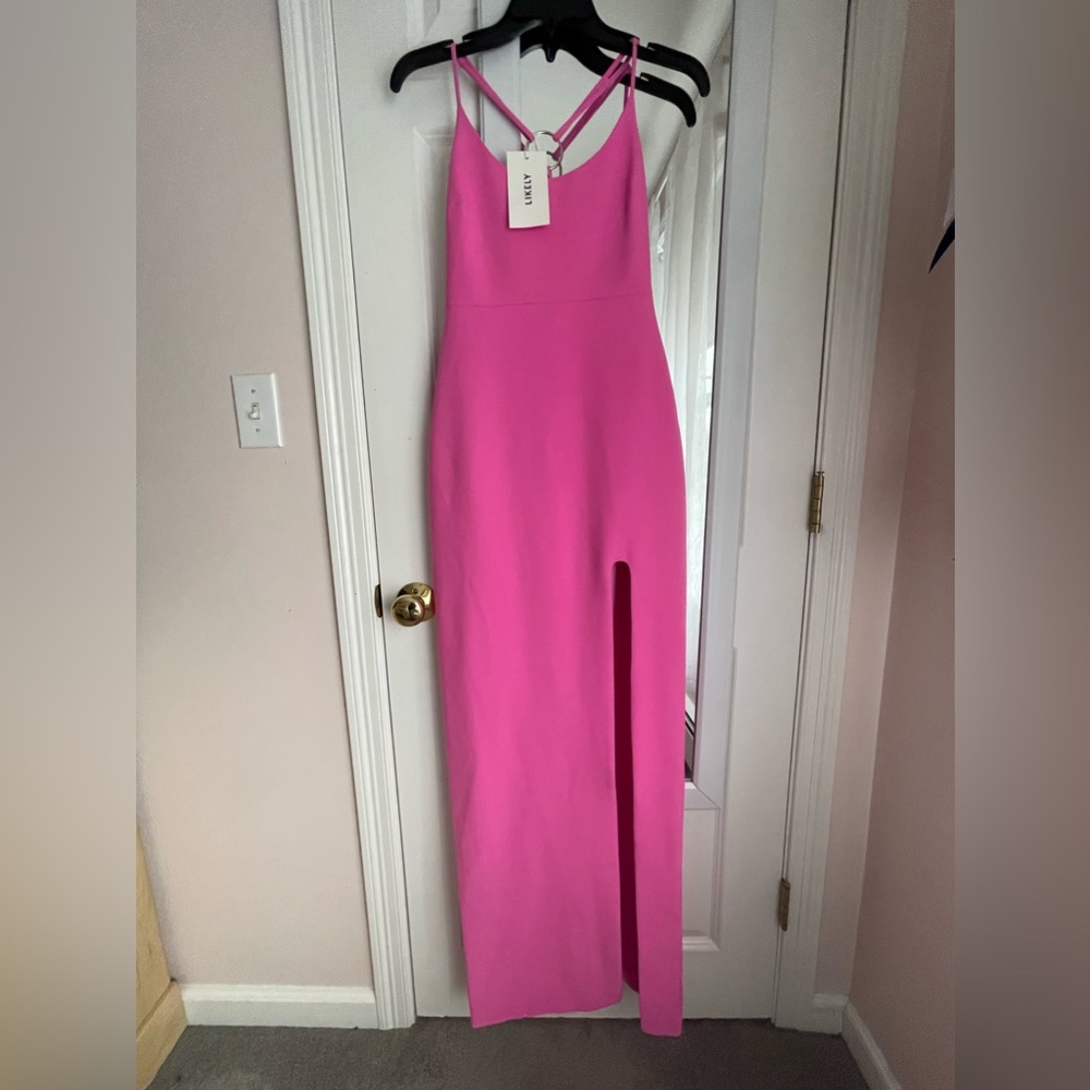 LIKELY scoop gown